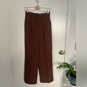 The Effortless Pant - Aritzia Wilfred in Brown - Size 2